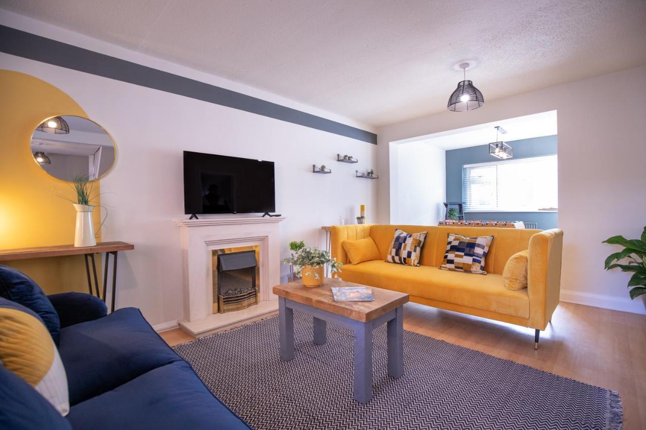 Saltbox Properties- Large!! 3 Bed, 3 Bath House, Parking, Fast Wifi, Town Centre Location! Sleeps 6 Ashby-de-la-Zouch Exteriér fotografie